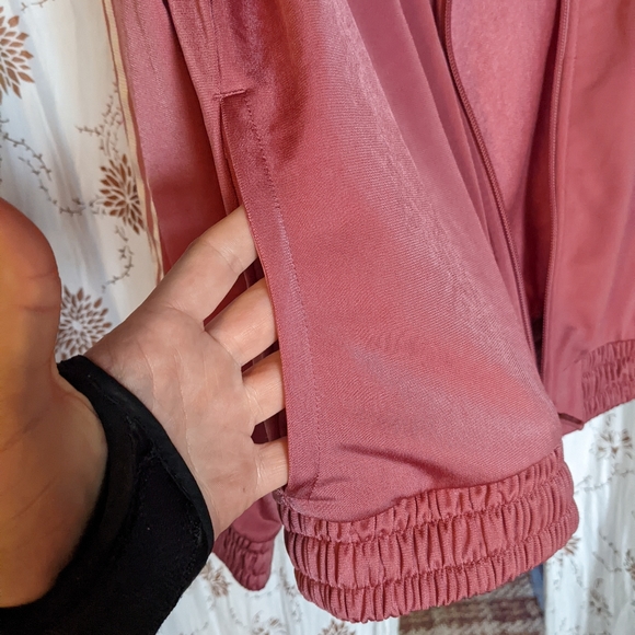 💟Women's Adidas Track Suit Pink - Picture 2 of 7